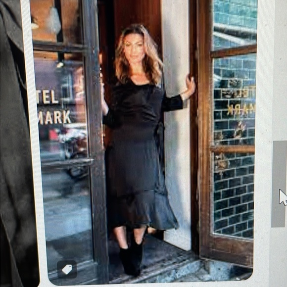 Part Two viviettes wrap dress with ruffle midi hem and cropped sleeve - Picture 3 of 8